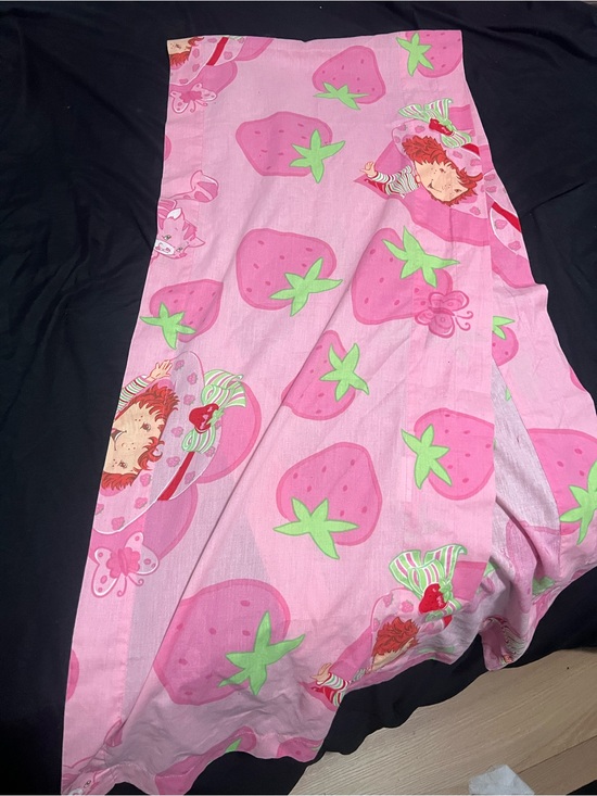 Other - Vintage Strawberry Shortcake Window Valance
